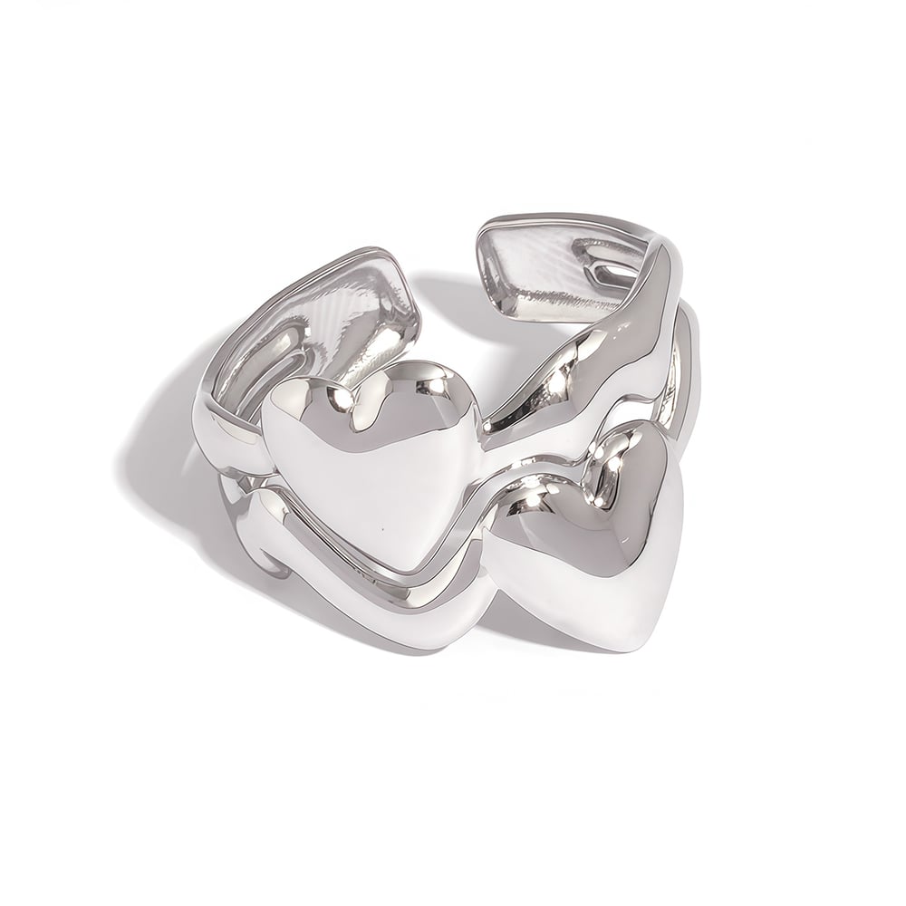 Mia ring