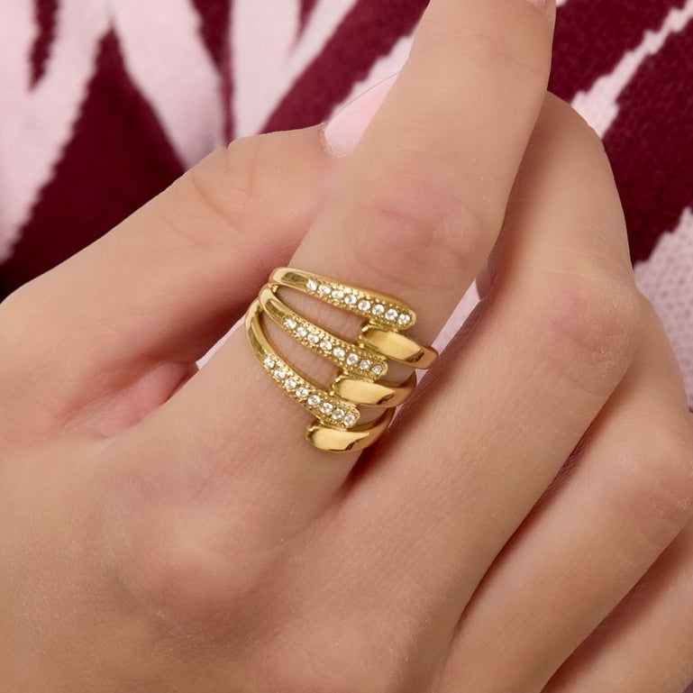 Luna ring
