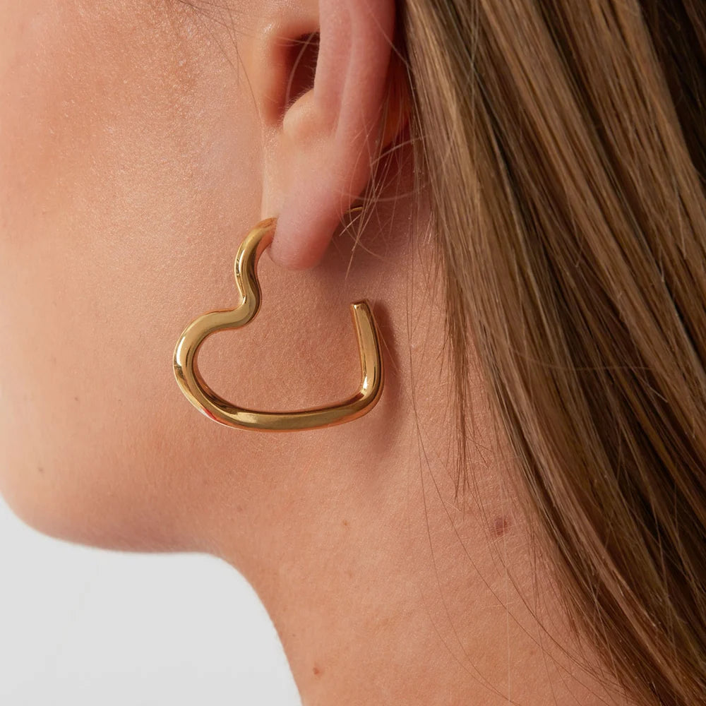 Open heart oorbellen