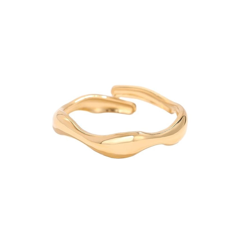 Wavy ring
