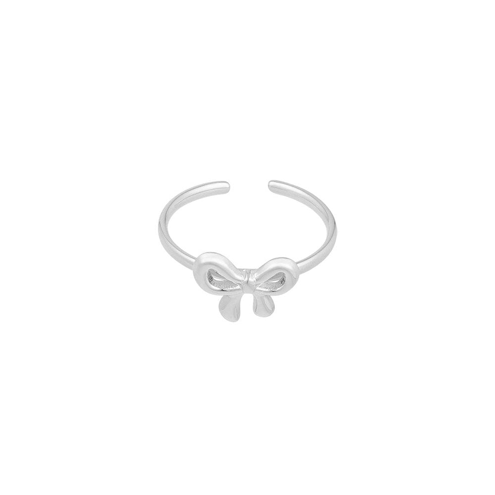 Tiny bow ring
