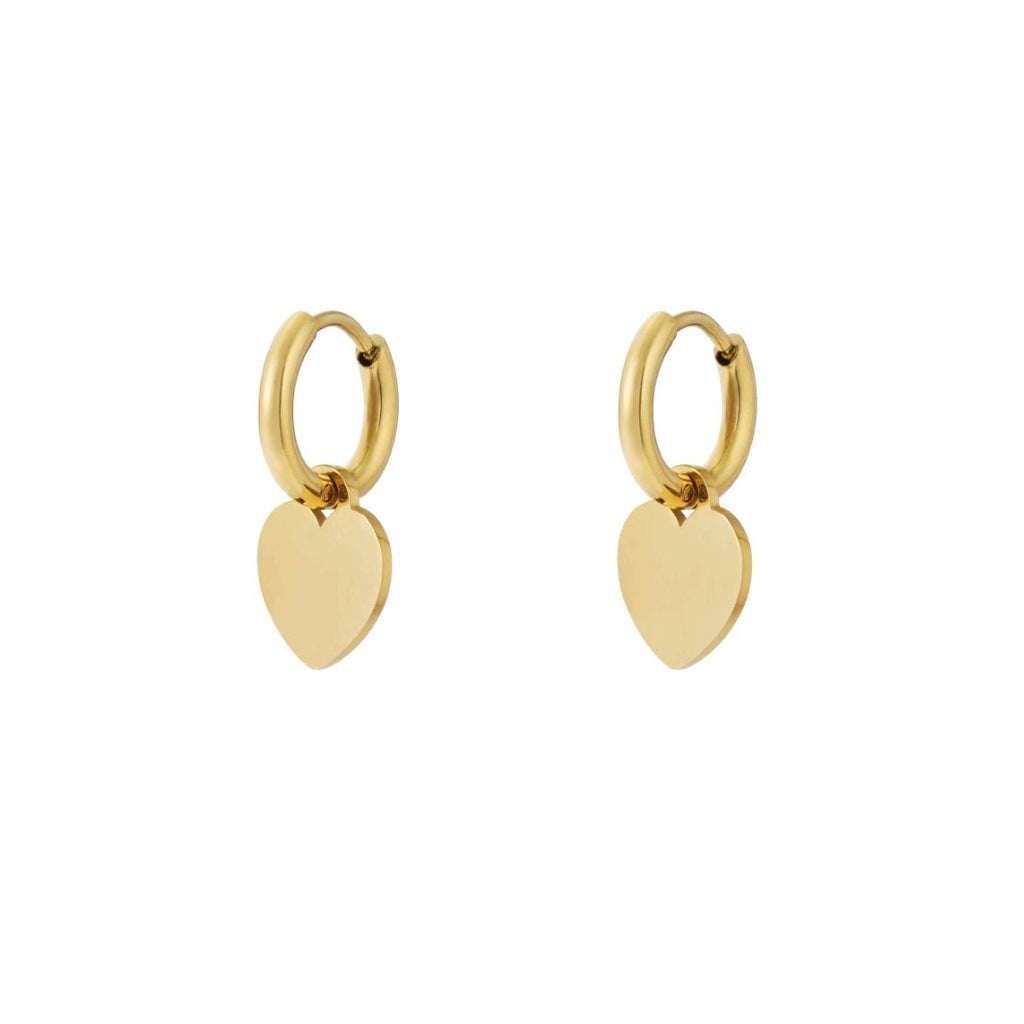 Tiny heart earrings